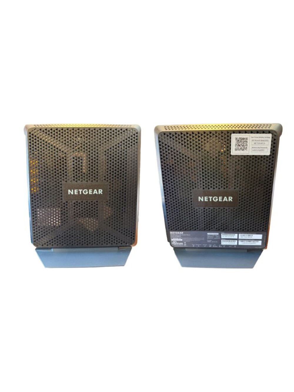 NETGEAR Nighthawk AC1900 Cable Modem Router - Picture 4 of 8